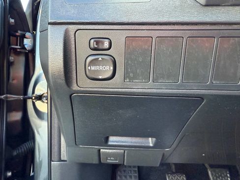 Used 2006 Scion tC Base 2dr Hatchback w/Manual image 14