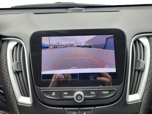 Used 2024 Chevrolet Malibu LT image 17