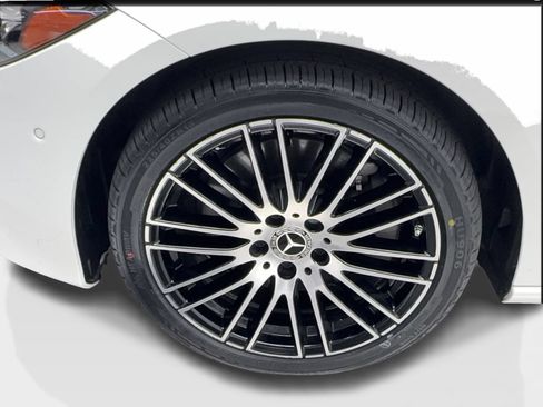 Used 2023 Mercedes-Benz C 300 Sedan image 13
