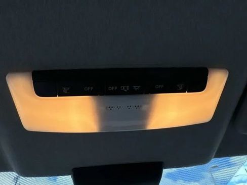 Used 2025 Nissan Kicks Play S FWD image 39