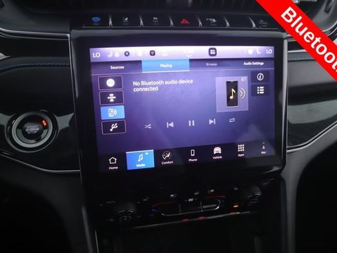 Used 2025 Jeep Grand Cherokee Trailhawk w/ Advanced Protech Group II AWD/4WD image 24
