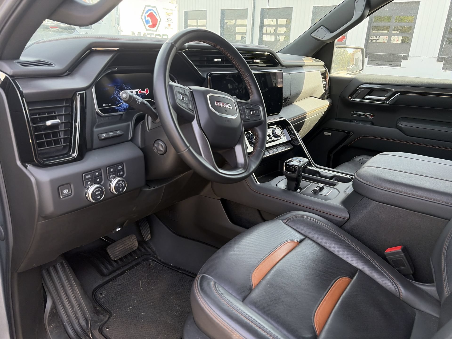 Used 2023 GMC Sierra 1500 AT4 w/ AT4 Premium Package AWD/4WD image 11