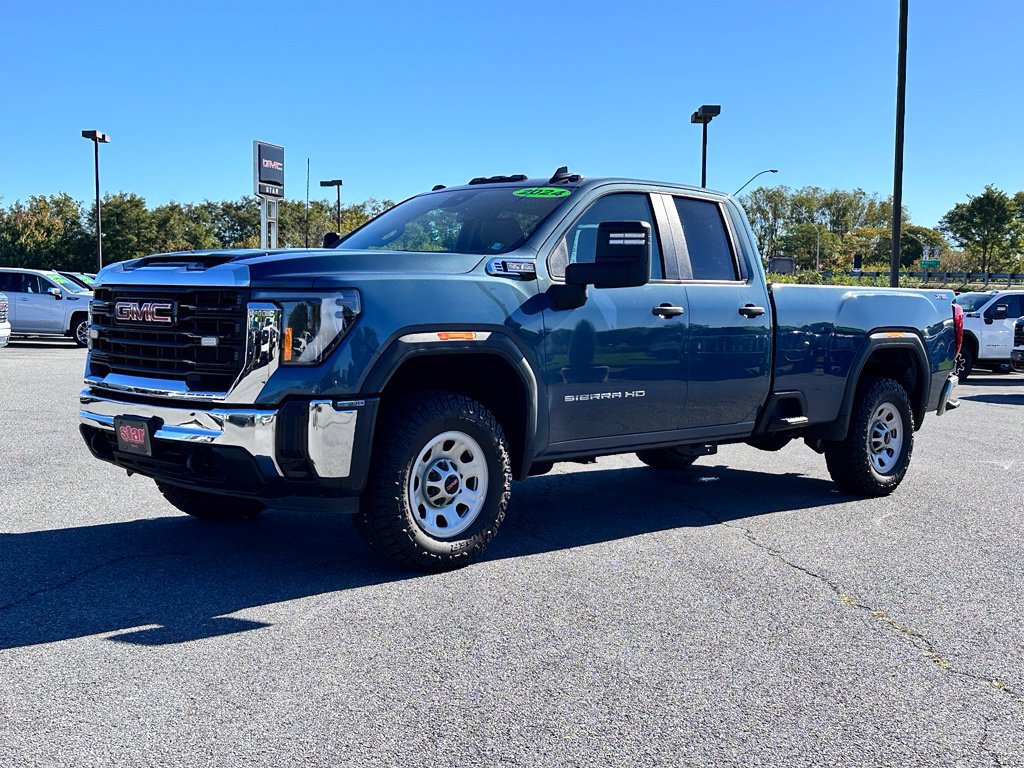Certified 2024 GMC Sierra 2500 Pro w/ Convenience Package AWD/4WD image 2