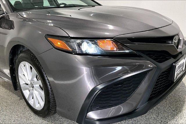 Used 2024 Toyota Camry SE FWD image 37