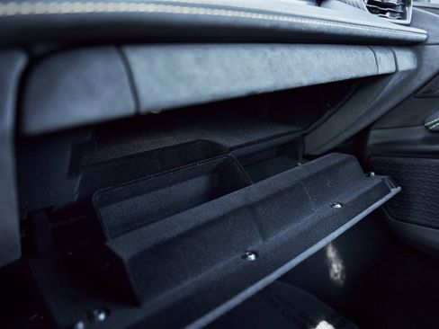 Used 2025 Lamborghini Revuelto AWD/4WD image 79