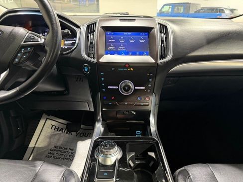 Used 2020 Ford Edge Titanium w/ Equipment Group 301A FWD image 27