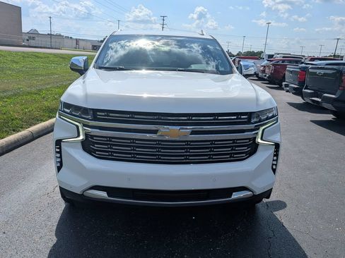 Used 2023 Chevrolet Tahoe Premier RWD image 2