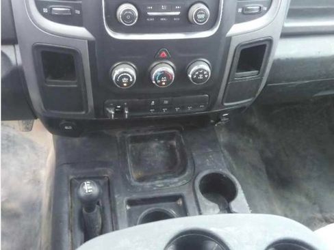 Used 2018 RAM 5500 Tradesman w/ Payload Upgrade Package AWD/4WD image 6