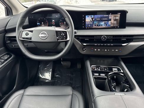 Certified 2025 Nissan Murano SV image 8