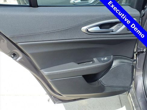 New 2025 Alfa Romeo Giulia AWD image 11