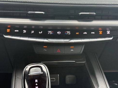 Certified 2025 Cadillac XT4 Premium Luxury FWD image 4
