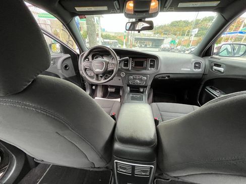 Used 2017 Dodge Charger Police w/ Street Appearance Group image 13