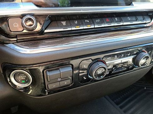 Used 2025 Chevrolet Silverado 2500 LT w/ Trail Boss Package AWD/4WD image 19