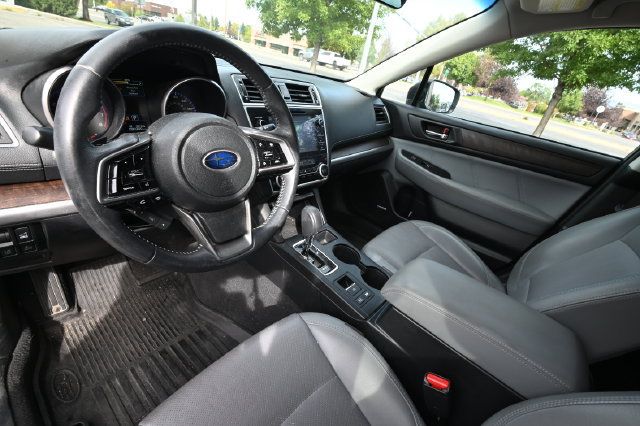 Used 2018 Subaru Outback 2.5i Limited AWD/4WD image 9