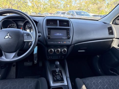 Used 2023 Mitsubishi Outlander Sport ES image 27