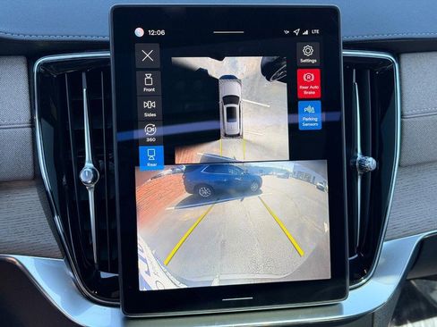 New 2026 Volvo XC90 T8 Ultra w/ Protection Package Premier image 15