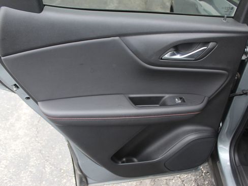 Used 2025 Chevrolet Blazer RS AWD/4WD image 19