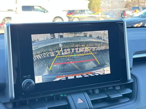 Used 2025 Toyota RAV4 LE image 17