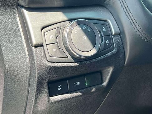 Used 2019 Ford Explorer Platinum AWD/4WD image 26