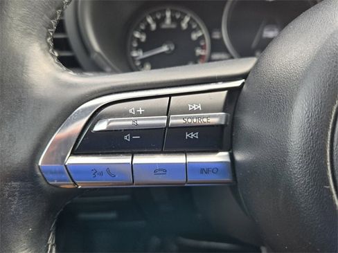 Used 2023 MAZDA MAZDA3 s image 24