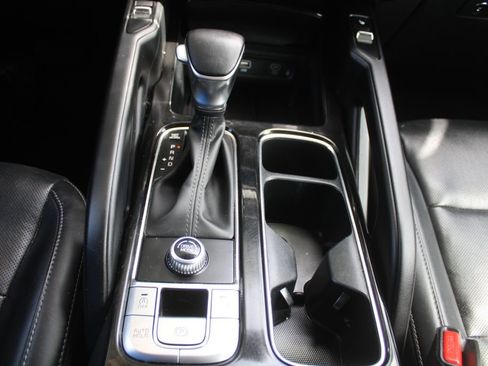 Certified 2023 Kia Telluride S w/ S Sunroof Package FWD image 34