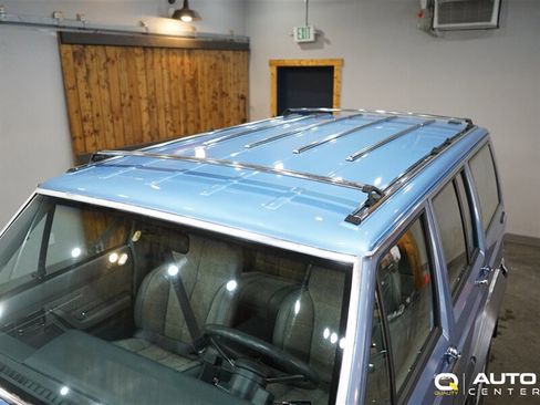 Used 1989 Jeep Cherokee Laredo AWD/4WD image 15