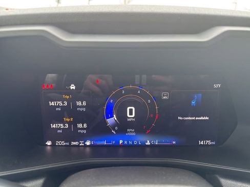 Used 2024 Chevrolet Colorado Trail Boss w/ Technology Package image 16