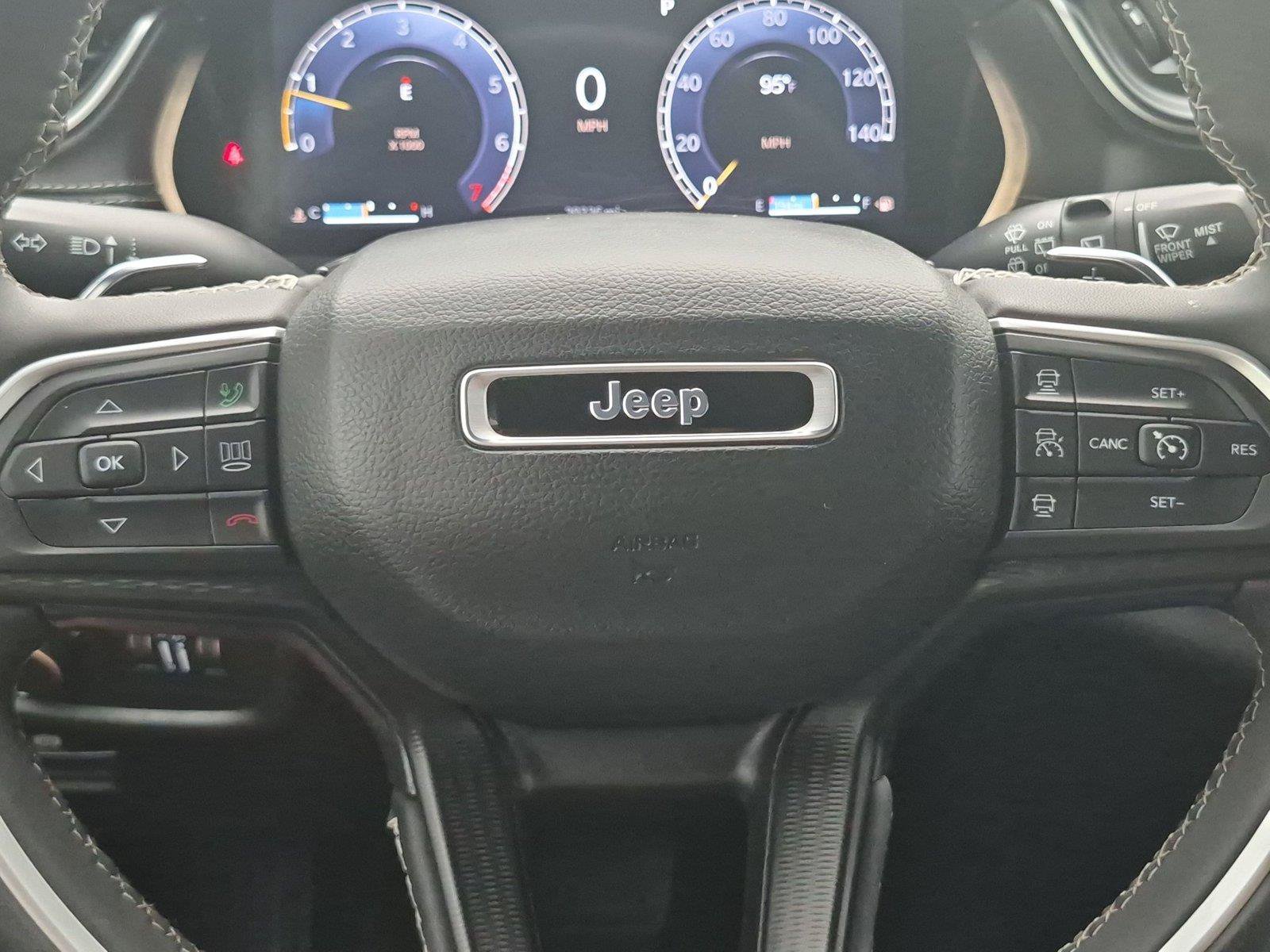 Used 2024 Jeep Grand Cherokee Laredo X RWD image 15