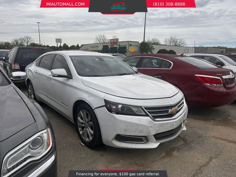 Used 2017 Chevrolet Impala LT FWD image 3
