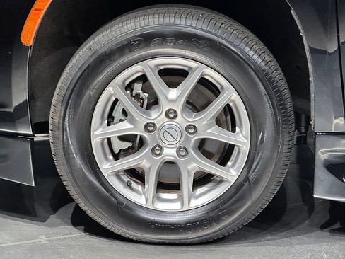 Used 2025 Chrysler Pacifica Select FWD image 11