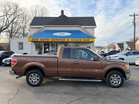 Used 2011 Ford F150 XLT w/ XLT Chrome Pkg image 1