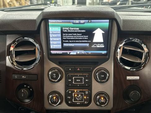 Used 2016 Ford F250 Lariat w/ Lariat Ultimate Package AWD/4WD image 24