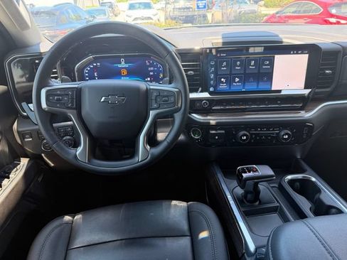 Used 2023 Chevrolet Silverado 1500 RST w/ Convenience Package II AWD/4WD image 15