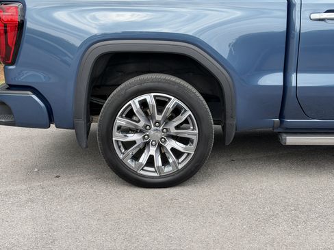 Used 2025 GMC Sierra 1500 Denali AWD/4WD image 12