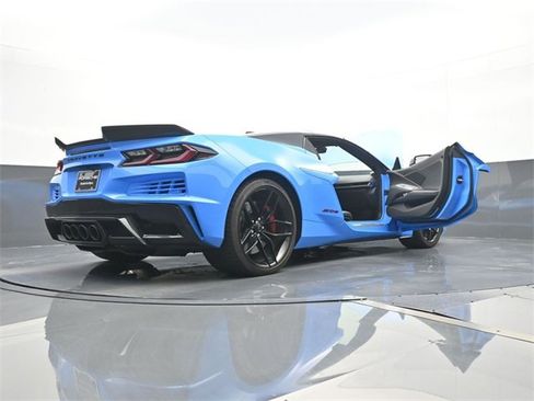 Used 2025 Chevrolet Corvette Z06 image 22