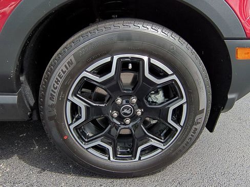 New 2025 Ford Bronco Sport Outer Banks w/ Outer Banks Tech Package+ image 11