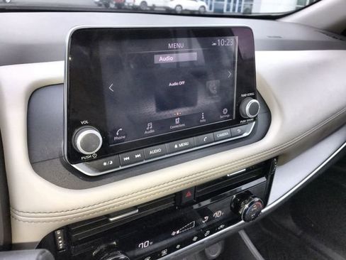 Certified 2023 Nissan Rogue SV image 16