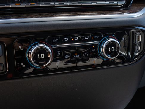 New 2026 GMC Sierra 1500 Elevation AWD/4WD image 13