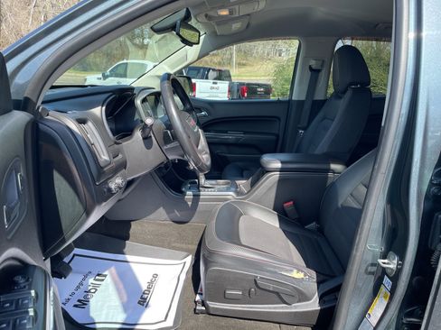 Used 2015 GMC Canyon SLE w/ All-Terrain Adventure Package image 11