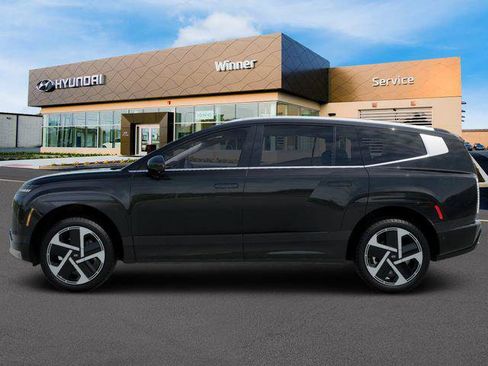 New 2026 Hyundai Ioniq 9 Calligraphy image 3