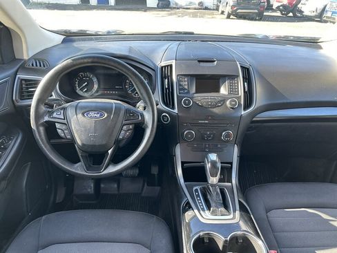 Used 2018 Ford Edge SE AWD/4WD image 11