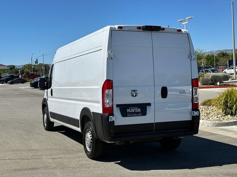 Used 2025 RAM ProMaster 3500 w/ Convenience Group FWD image 4