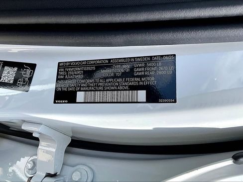 New 2026 Volvo XC60 B5 Ultra w/ Protection Package Premier image 21