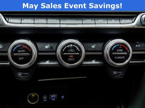 Used 2019 Genesis G70 3.3T Design RWD image 20