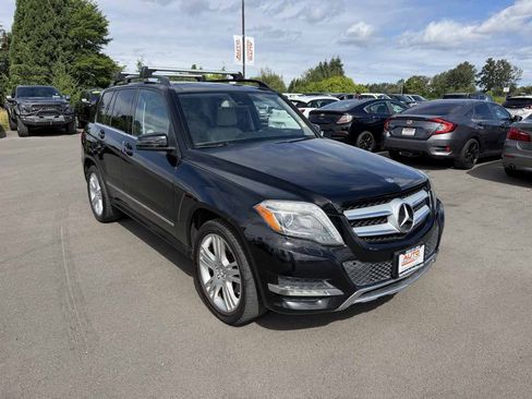 Used 2013 Mercedes-Benz GLK 350 4MATIC image 2