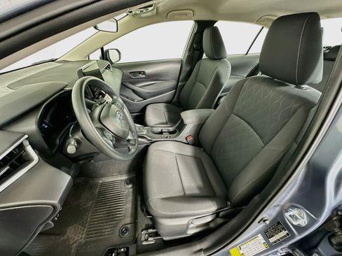 Used 2026 Toyota Corolla LE FWD image 13