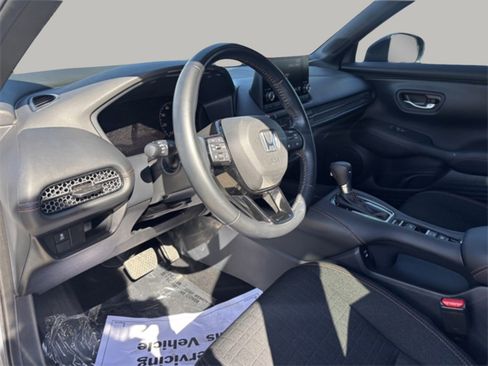 Used 2025 Honda HR-V Sport image 16