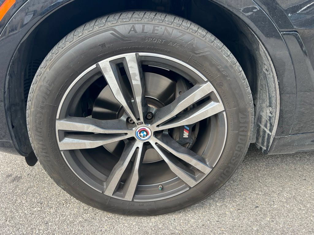 Used 2023 BMW X7 M60i w/ Executive Package AWD/4WD image 6