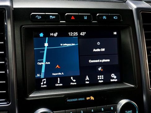 Used 2019 Ford Expedition Platinum image 12