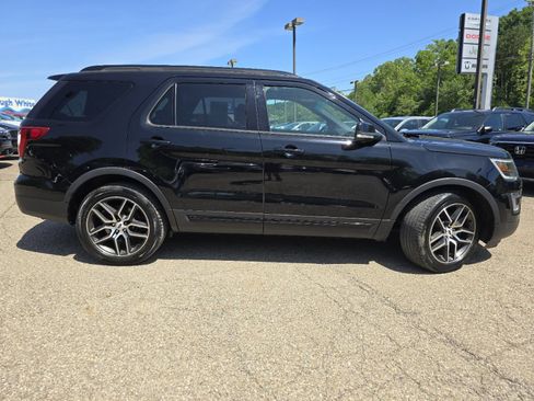 Used 2016 Ford Explorer Sport AWD/4WD image 18